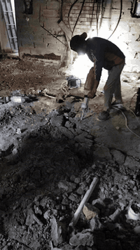 السلام عليكم موجود كادر تفليش تكشير جدران تفليش كونكريت رفع أنقاض صب الأرضية شغل بما  يرضي الله بغداد باب الشرجي ساحت الطيران واتساب *********** رمضان المصري
