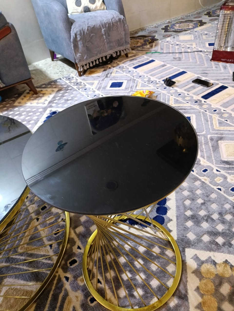 السلام عليكم طبلات للبيع مكان بغداد تركيات مابيهن ضرر تلاثه صغار وحده جبيره استفسار ع رقم ***********
