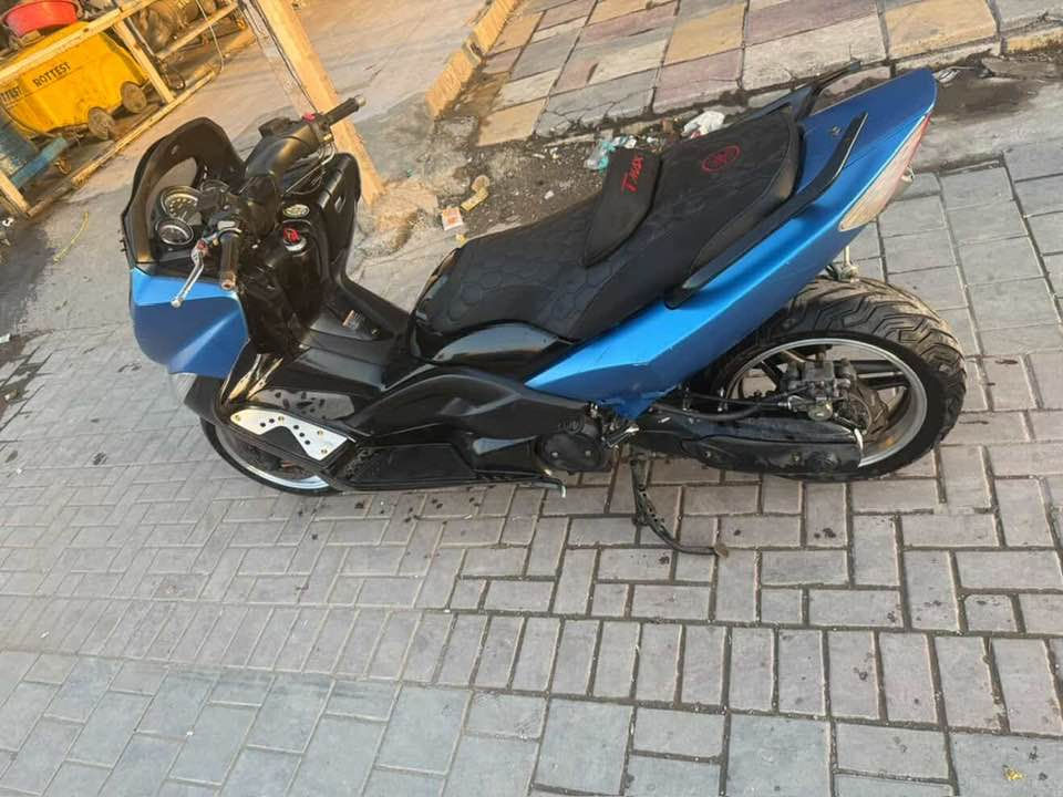 سلام عليكم 
دراجه 2011 بلاديه وايت ماكس دشبول ابيض دعش اصل كله بلاديه مكينته مكفوله 3 سويجات سعر 35 مكاني بغداد شارع صحه هاذه رقمي ***********
