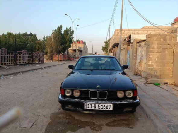 سلام عليكم بي ام  730 موديل 1992السعر 40رقم الهاتف ***********
