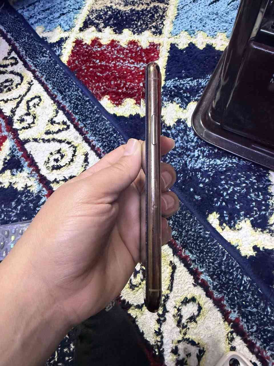 السلام عليكم جهاز أيفون ١١ برو فقط للبيع نضيف جدا شخط ما بي لا مفتوح ولا مصلح بطارية ٧٤ ذاكرة ٢٥٦ السعر ٢٥٠ وبي مجال بسيط العنوان بغداد الرشاد الرقم ***********
