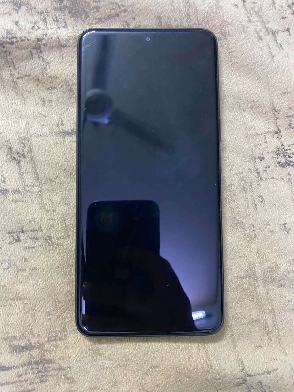 السلام عليكم REDMI NOTE 15 pro للبيع
ذاكره 256/78.1
رام 8.0+4.0
المعالج G200-Ultra
الطراز 25100RA69G
ببجي ١٢٠ فريم 
جهاز جديد ويا كارتونه 
سعر 320 وبي مجال 
مكاني دوره حي صحه 
***********
