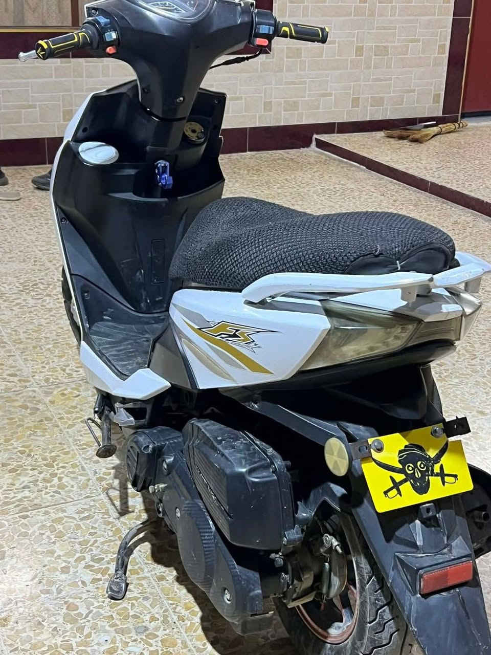 سلام عليكم دراجه ماكس fs سرعة 120  شغاله كامل شلعه ومعدل نار ونتا تجي تشوفها كدامك سعرها 300وبيها مجال للستفسار  ***********اتصال عنوان تلعفر
