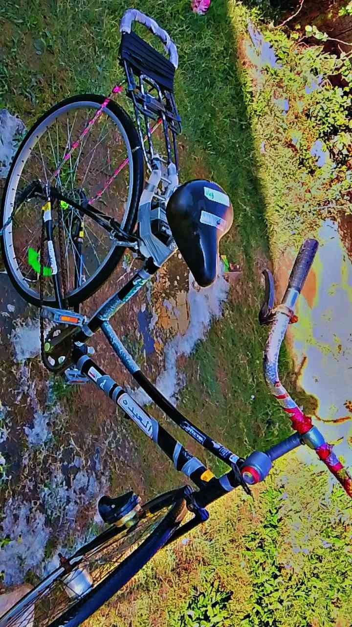 السلام عليكم بانسكل لبيع حجم 26نضافه فول باتري شغال هورن شغال لايت شغال كلشي شغال  70قفل بيع مستعجل المكان سنيه الستفسار عل رقم ***********
