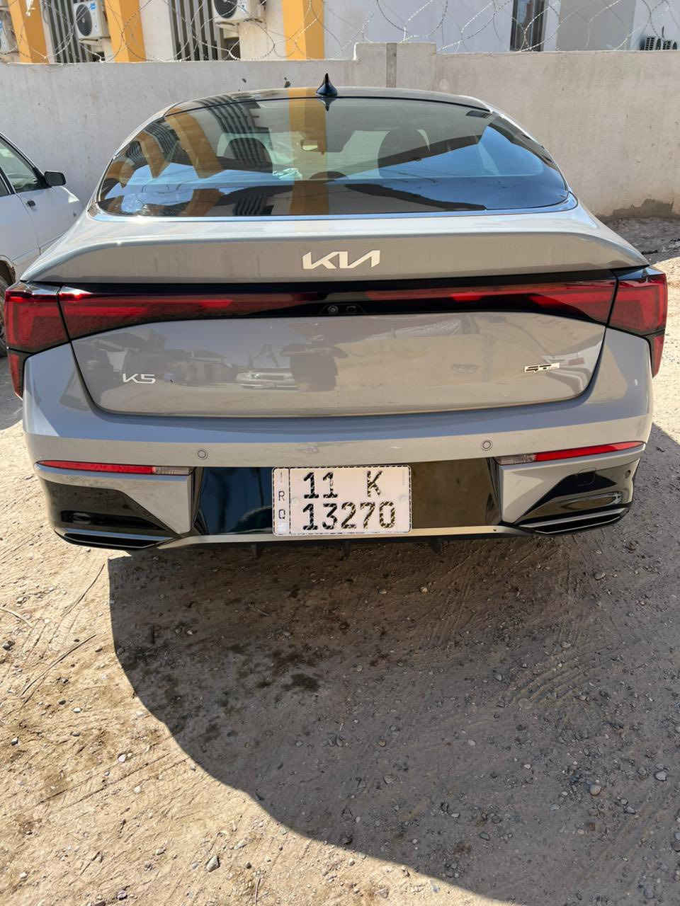 مواصفات  جتي لاين فتحه بانوراما
تشغل عن بعد 
قياده ذاتيه 
بصمه ابوب 
داخل احمر جلد 
كشنات كهرباء
اتو هولد رادار امي خلفي جانبي
تحديد مسار قياده 
مانع انزلاق انضمه قياده اربعه
صندوق كهرباء
تدفئه كشنات وستيرين 
سياره فول ويل
مكينه 2500تنفس طبيعي 
ويل حجم 19 
شحن واير لاس
تشغل عن بعد 
حساسات اماميه خلفيه 
بيه بعد مواصفات هويا
بيه قطعه وحده تبديل فقط البنيد وطخه بخشم شاصي من جيه سايق شي قليل سياره نضيفه ماشيه 30الف بعده 
5324347هذا رقم شاصي مرقم شهده 200 بيه مجال *********** لعنوان بعداد حبيبيه
