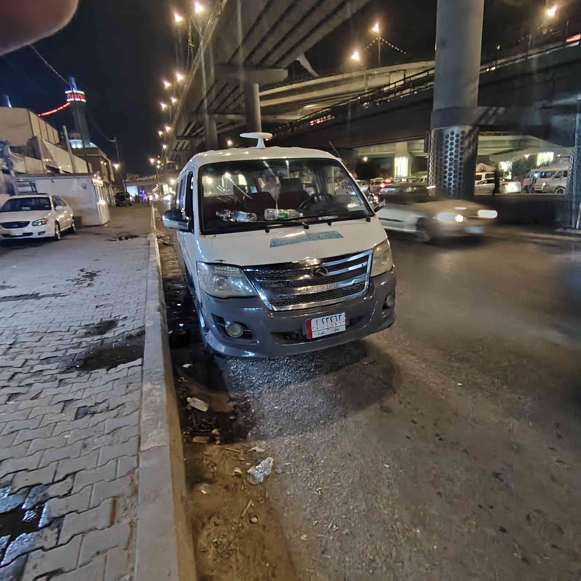 سلام عليكم فتون مديل ١٤ جديده وضع شركه مكينه كير اكسن مكفولات دوشمه بلاديه ومخلي تلبيسه تخم تاير تخم ويل جديد مكفوله من ضربه وصبغ دكه جاكوج مابيها كهربائيات كلها شغاله رقمها بابل  راعيها راح رقمه مني  ابيع واقع حال اتكفل سرقه وعشاير وطلب السعر ٣٢ وبيها مجال الشراي يتصل ويدلل مكاني نجف ***********
