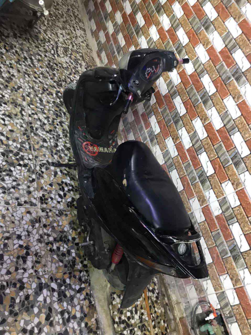 يالله
دراجه للبيع 
ثعلب 
لا تنقيص لا تبخير مكينه نضيفه 
مكفوله من مكينه من كلشي 
كهربائيات شغله دراجه نضيفه نقصهه بس كابريتر ابيع مراوس شعدك نزل دراجه شغاله 
العنوان بغداد فلكه حي النصر رقمي *********** متواجد خاص 
السعر 400 وبيهه مجال حك الجيه
