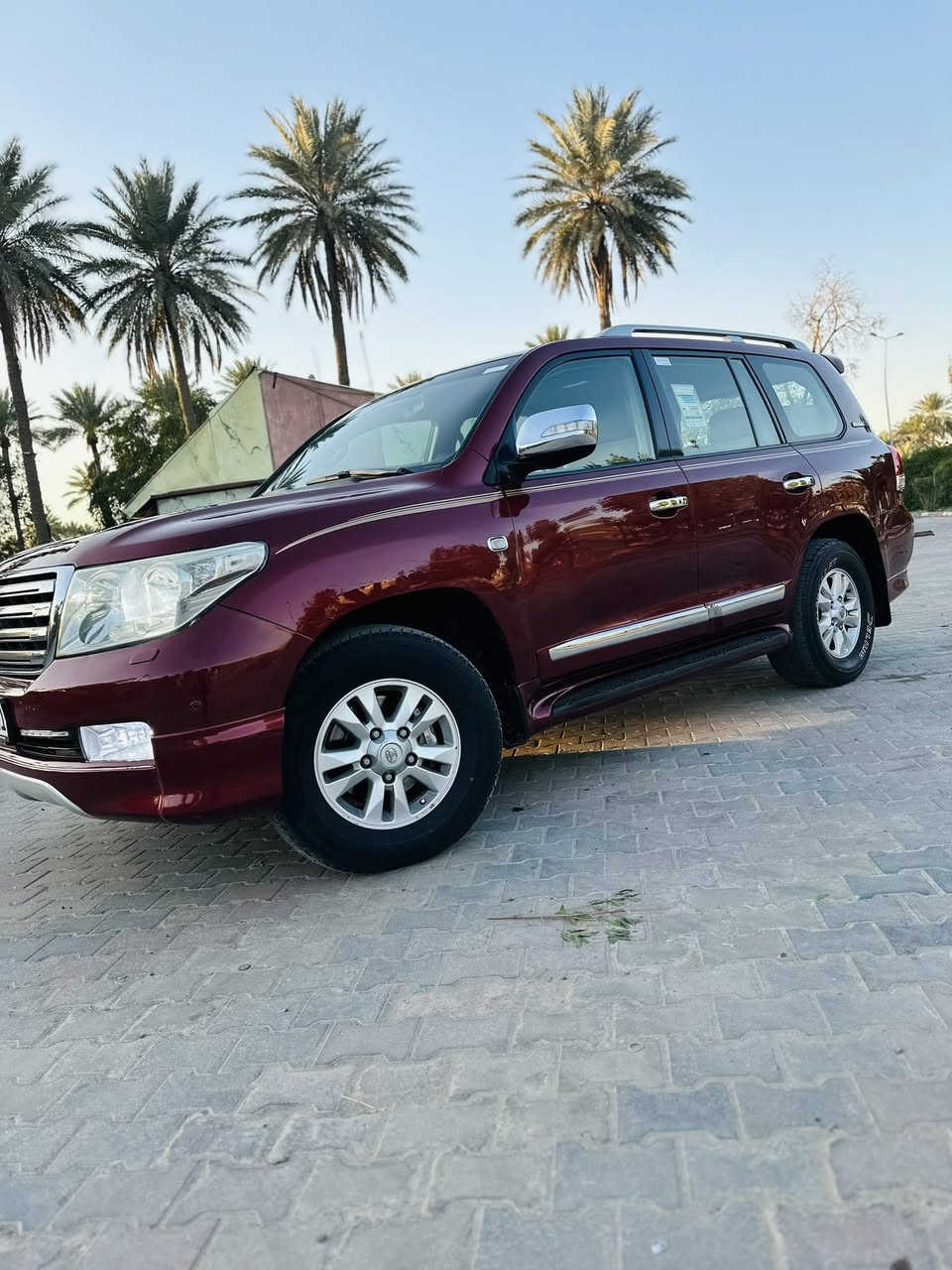 سلام عليكم للبيع او المراوس
لاندكروز 11ستينيه سياره حلوه وجديده كله عل بلاد مكفوله كفاله عامه ماعدا البنيد كلير سبب الجراد فقط تخم تاير دلوب جديد كير مكينه مكفولات لايت زنون مواصفات كامله جلد بلادي
ماشيه 127كيلو رقم بغدادانكليزي  بسمي تحويل مباشر 
#السعر280وبيهامجال وبل عافيه عل ياخذها العنوان بغداد الكاضميه 
***********☎️***********
