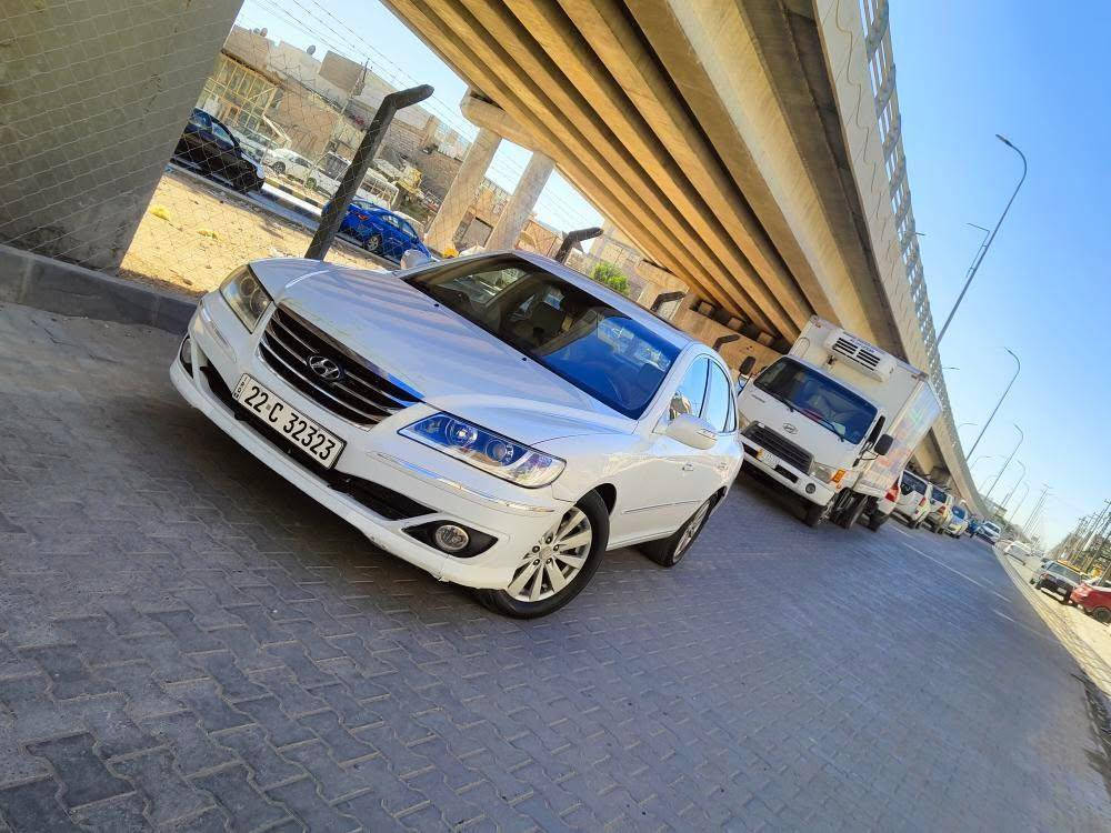 سلام عليكم هيونداي ازيرا 2009 محدثه 2011 كفالة عامه السونار مرفق بلمنشور السيارة كاملة مكملة من كلشي حدادية جديدة ستوني شادهه ومكينه جديدة الكير كايم يخصم من سعر علاتفاق  رقم اربيل باسمي مو باسم كردي او شركه تريد تحويل تريد وكالة سيارة مال بيت استعمال شخصي السعر 125 وبيها مجال  
عنواني النجف الاشرف حي الجامعة 
***********
