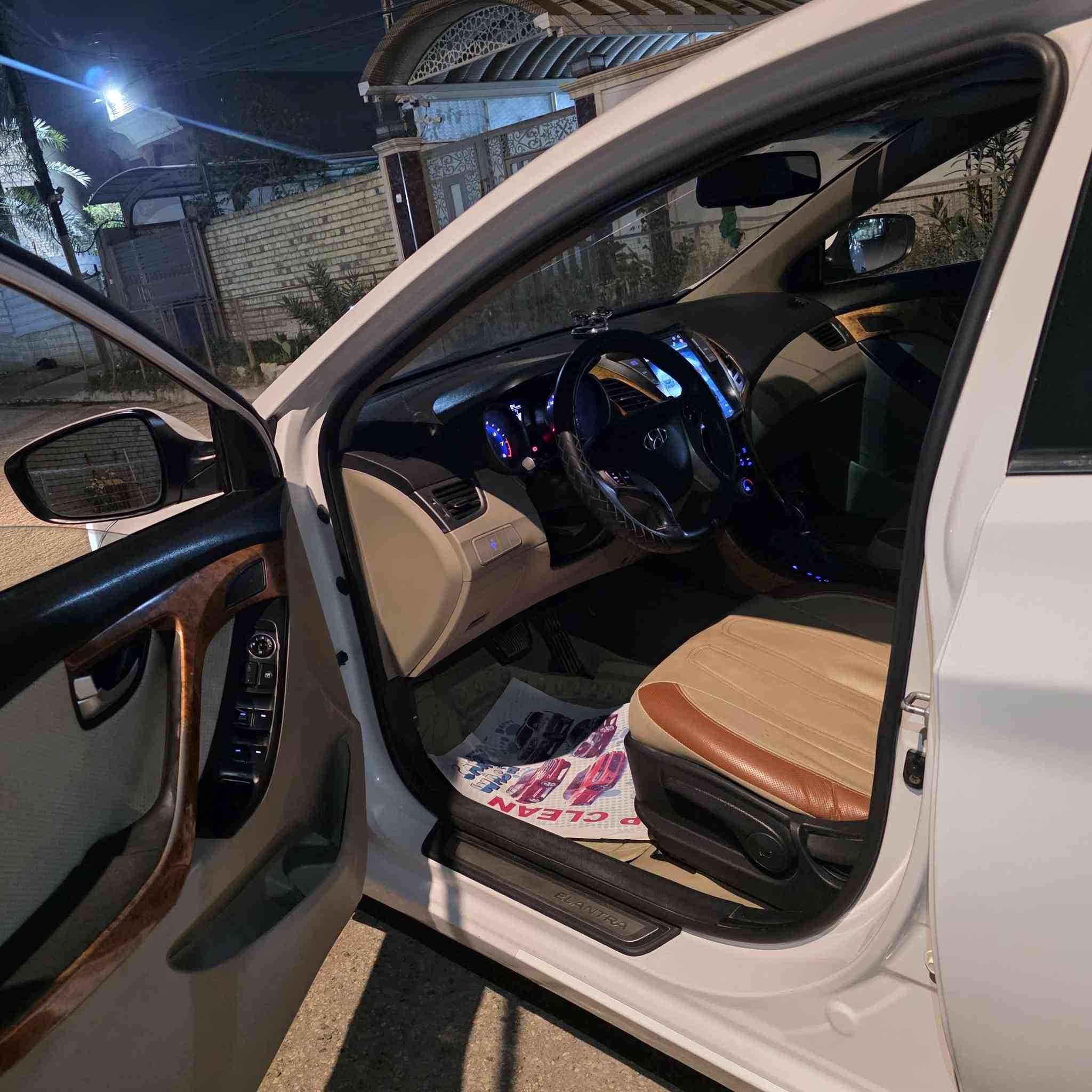 رالسلام عليكم النترا موديل 15 خليجي محرك 1800فول مواصفات ماعده البصمه السعر 130الرقم ***********
