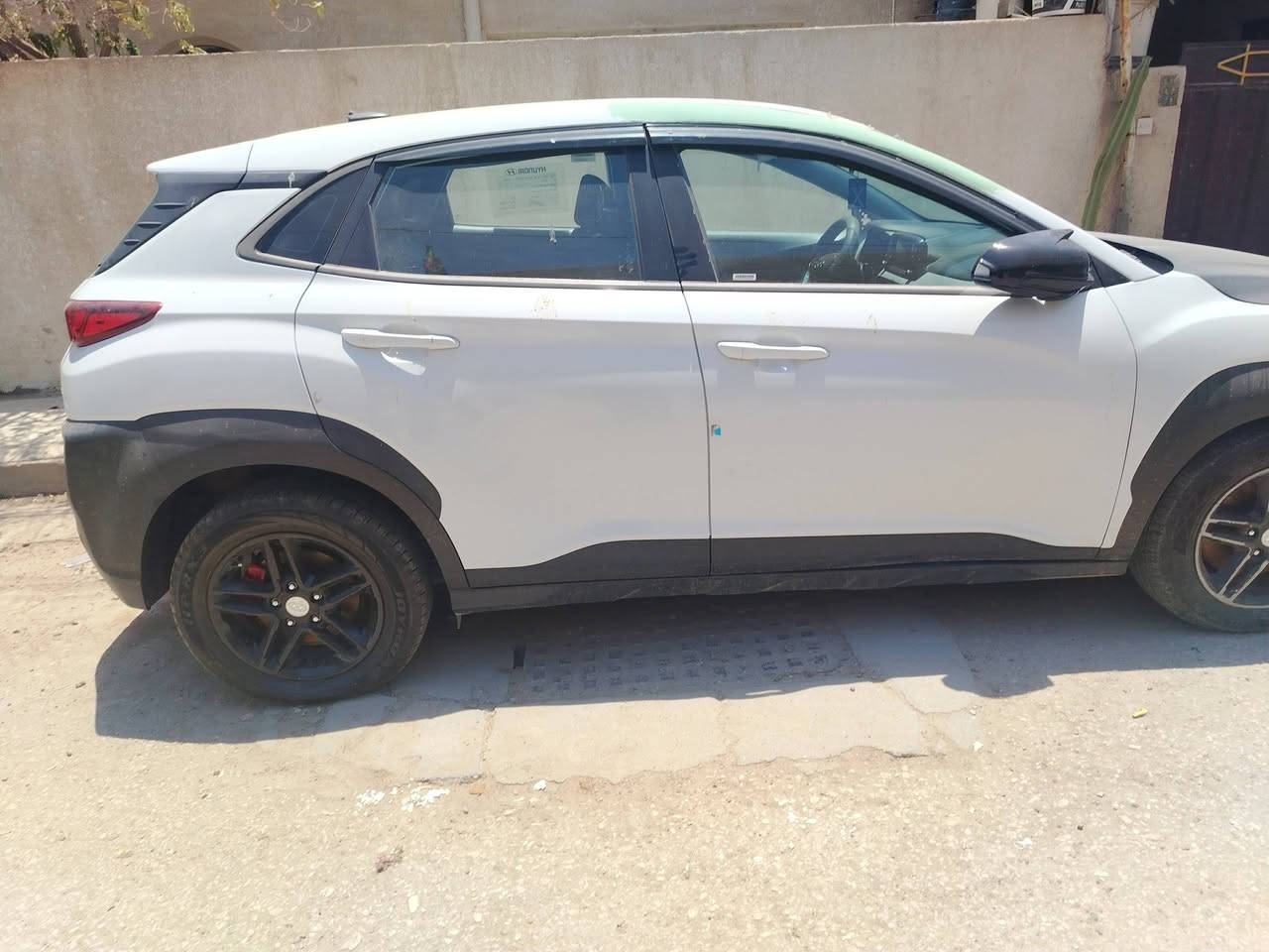 للبيع كونا 2020
محرك 2000 دوش
ماشية 60 
وارد أمريكي مثل ما واضحة كدامكم باقيلها بس صبغ انا كلشي مكملة بيها َوشغالة تمشي تروح بيها محافظات ع هذا وضعها مابيها عايزة صبغ 

مكاني الدورة

١٠٥  بيها مجال بسيط 

التواصل خاص او ع الواتساب 

*********** واتساب
