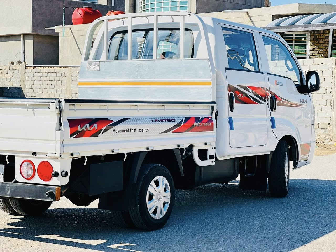 كيا دبل قماره 
محرك ٢٧٠٠ 
موديل ٢٠٢٥
رقم بغداد تحويل مباشر 
ماشيه ٢٠ الف جديده  أخت الزيرو كفاله عامه من كلشي 
فراش بدي دوشمه كامله نايلون قماره ارضيه جلد
للاستفسار ***********
***********
مكان بابل الشوملي
