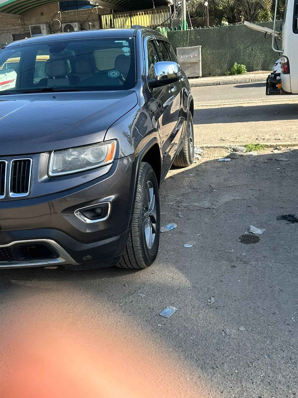 يدور نضيف ومكفول جيب لاريدو 16امريكي كلين تايتل وسونار صورة مرفق بل منشور محرك كير شرط فحص رقم سليمانية جديد بسمي شرط تحويل تراية كلش حلو حدادة صدر حلوة مكان سيارة بغداد سعر 188رقم ***********
