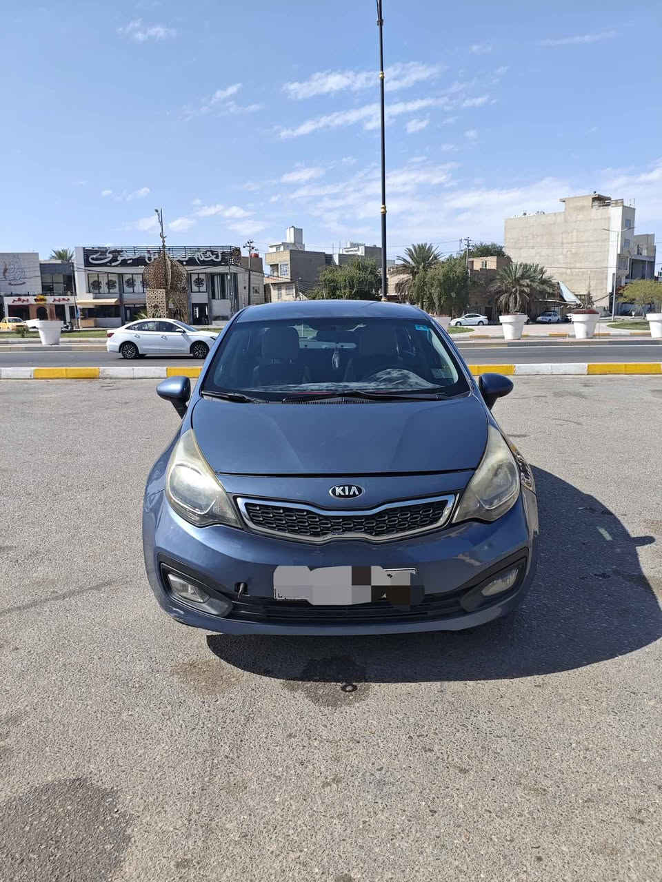 🚗 كيا ريو 2016 وارد أمريكي 🇺🇸 — فرصة للباحث عن النظافة
سيارة مرتبة جداً ونظيفة استخدام شخصي، جاهزة للاستخدام بدون أي مصروف، مواصفاتها ممتازة وحالتها تشهدلها.
✅ محرك 1500 GDI اقتصادي وعزم ممتاز
✅ قير أوتوماتيك تبديلاته ناعمة
✅ اللون نيلي مميز وراقي ✨
✅ ماشية 73 ألف فقط
✅ شاشة لمس حديثة تدعم الإنترنت والاتصال
✅ تبريد جديد وبارد جداً ❄️
✅ حدادية جيدة جداً
✅ رقم بغداد مميز
✅ داخلية مرتبة والسيارة محافظ عليها
✔ فحص شرط للجادين
✔ جاهزة للسفر والاستخدام اليومي
✔ سيارة مريحة وعملية واقتصادية بالبنزين
📍 الموقع: كربلاء 
📞 للتواصل اتصال أو واتساب:  ***********
💰 السعر مناسب قياساً بالنظافة والحالة وقابل للتفاوض بالمعقول بعد المعاينة. كربلاء, العراق
