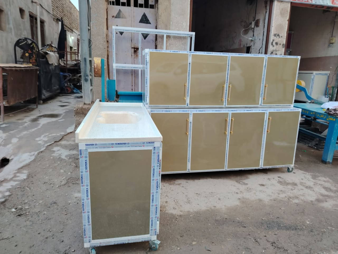 كاونترات ٢متر او سنكي متر اونص تسكام مرمر البيع جديد غير مستخدم البيع مكان عل شط يم فرع السيد غازي أو منطقة الكربلا ئي يم المسبح عفك الاستفسار اوتتصل *********** اوحتى العنده مراوس أو بيع چنه حاضرين
