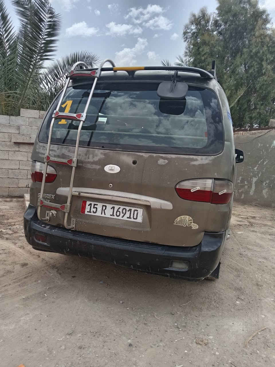 سلام عليكم  ستارك موديل ٩٩محدثه ٢٠٠٧ سياره خير من الله جاهزه مكينه بيهه تبخير قليل تحويل ثاني يوم رقم نكليزي كير خير من الله سياره ما نقصهه اي شي البيع او مروس حسب قناعه سعر ٥٥وبيه مجال مكان ديالى شهربان الرقم *********** لمو شراي لا خابر ولا علق
