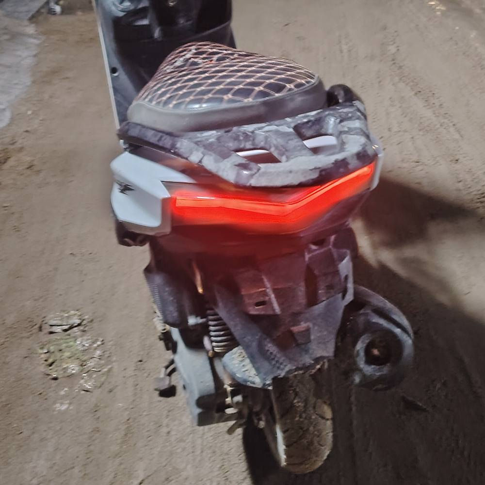 السلام عليكم دراجه سكنس للبيع سعرها 450 بيها مجال أوراق اوصليه. بصره شط العرب الجزيره الفحياه دراجه نظيفه استعمال بيت ***********
وبيه مجال للشراي فقط كلش شغال بيه وتعال وصعد البصرة, العراق
