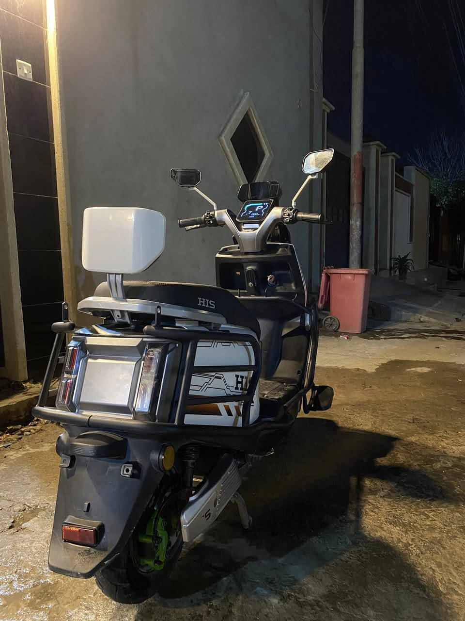 سلام عليكم ماطور شحن الصاعقه للبيع 🔥🤩
اربع نمرات🔥🤩

السرعه 95 حقيقي 🔥🤩

بطاريات 6 دبل🔥🤩

يمشيك 70 كيلو 🔥🤩

السعر مليون و350 بي مجال للشراي


**إذا كنت صاحب هذا الإعلان وتريد حذفه لأي سبب، رجاءا أرسل رسالة إلى الدعم الفني**