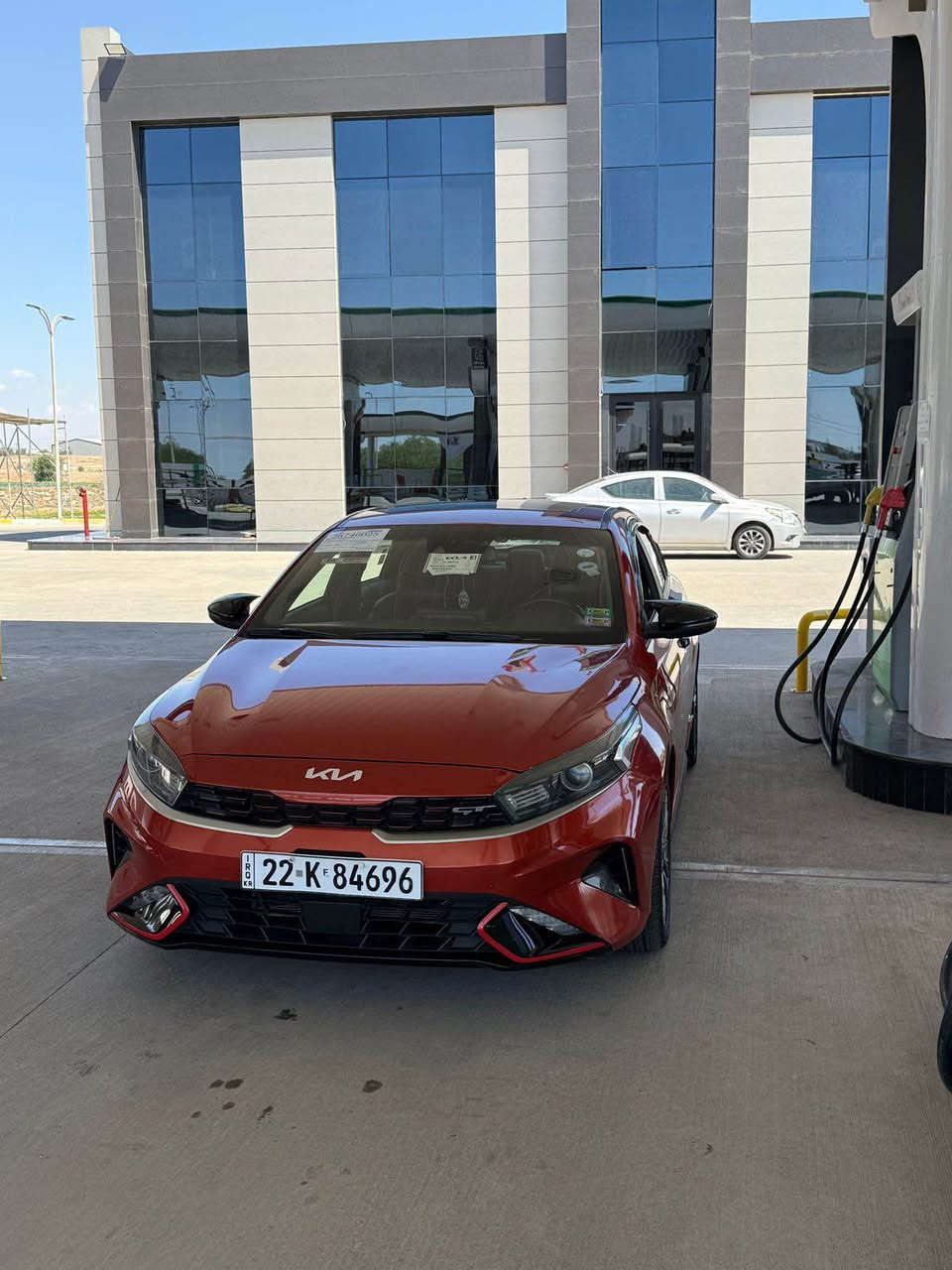 السلام عليكم
كيا فورتي GT LINE 2022

رقم اربيل 

المواصفات

فتحة سقف

سستم سماعات harmn kardon 

شحن وايرليس

تشغيل عن بعد

تحكمات ستيرن 

تحديد مسار

رادار جانبي 

بصمة تشغيل مع بصمة ابواب 

لايت لد 

بك لايت لد 

توقف ذاتي

اضواء ترحيب عند الاقتراب

ستيرن رياضي حرف (D)

 ثلاث وضعيات قيادة Mode Drive (نورمل + سمارت + سبورت)

شاشة كبيرة  8 انج + GPS+ بوصله + كامره خلفية دواره 

محرك 2000 دوش المرغوب

الضرر جاملغ  وحافة البوند. جهة السائق بدون دواخل ولا حتى ايرباك شرط الفحص

ماشيه 80 الف ميل

السعر 157 وبيها مجال

***********
*********** موصل, نينوى
