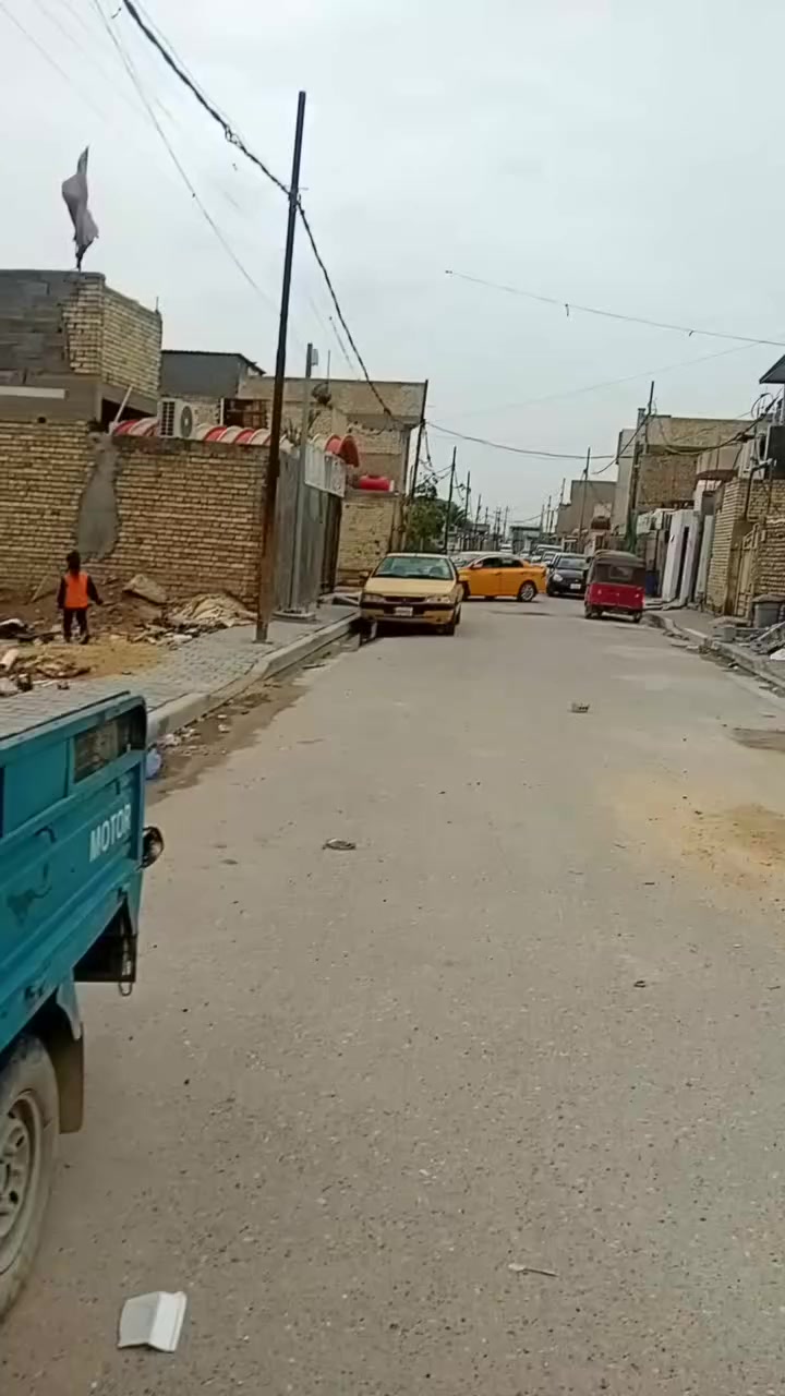 سلام عليكم بيت حي طارق قديم 130 نضيف ***********
