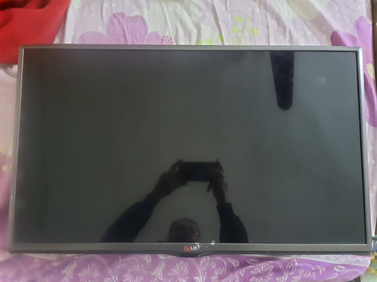 شاشة تلفزيون ماركة LG 
الأصلي مو التقليد حجم 32 نظيفة
السعر مناسب : 85 مجال بسيط
العنوان : بياع ويتوفر توصيل داخل بغداد فقط
للاتصال : ***********
