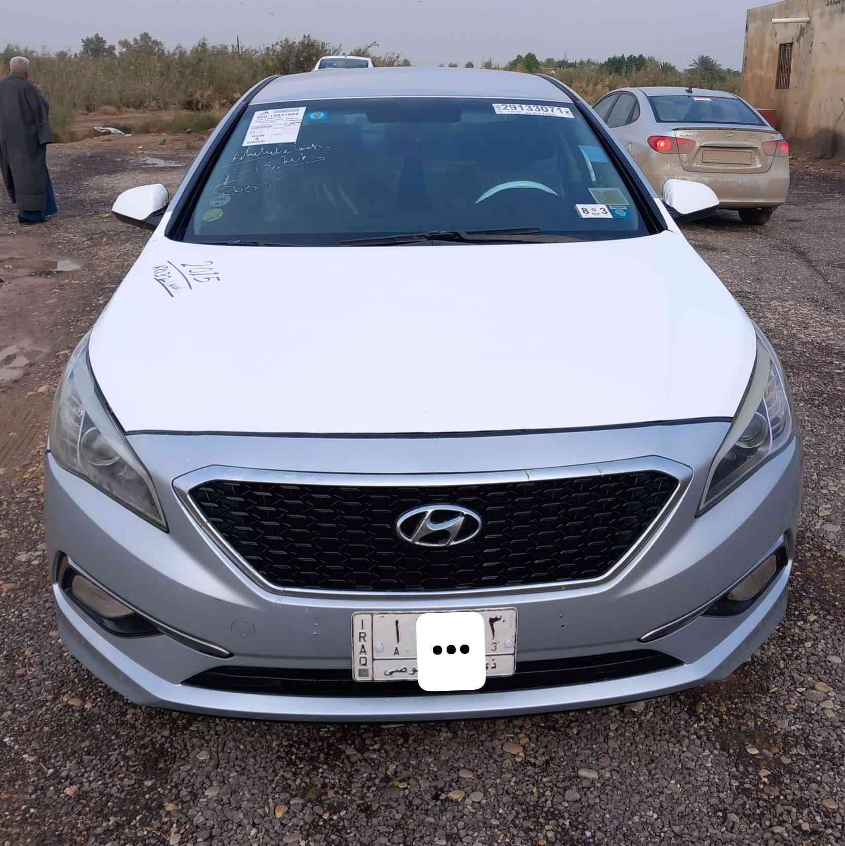 السلام عليكم ورحمة الله وبركاته 
هواندي سوناتا 2015 رقم ذي قار مشروع وطني لغايه 2028 تحويل ثاني يوم /امريكي تبديل جاملغ والبنيد اصليات وطخه بالجاملغ الخلفي /محرك 2400/ سياره مجهزه اي شي محرك حداديه تخم تاير تبريد ثلاجه دواخل حلوه تحكم استيرن جهتين شاشه كاميرا خلفيه حساسات خلفيه /السعر105 للاستفسار الاتصال على الرقم *********** العنوان ذي قار قضاء النصر 
مكلف بالنشر وغير متواجد عل الفيس
