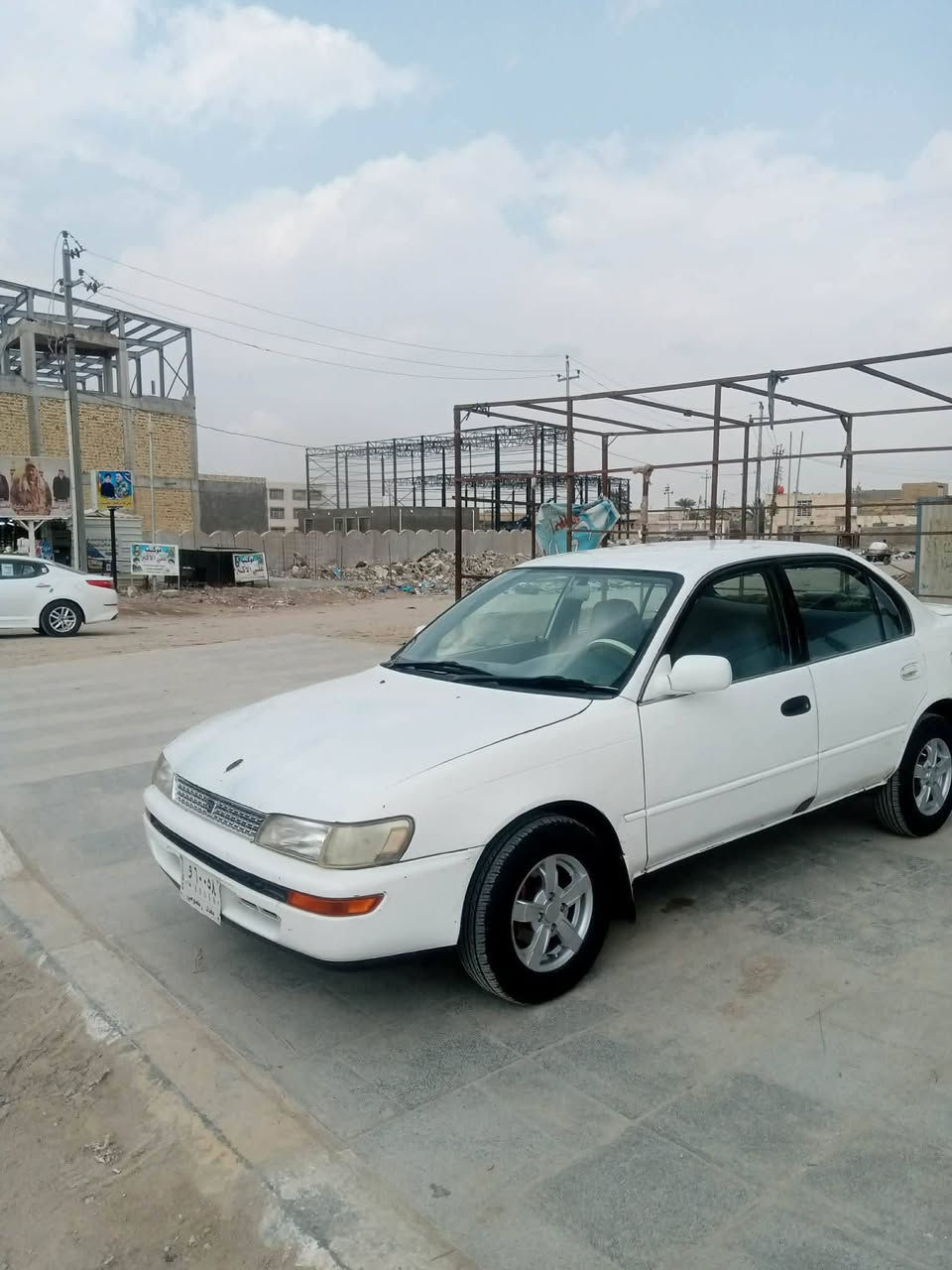 سلام عليكم كورلا للبيع مديل 1994 رقم بغداد تخم تاير جديد حداديه 90 بل ميه كير حاويه  جديد مكينه 1600 مشط جديد دشبول ايسر السيارة مكفولة من العيب الشرعي ونقل جثه والكص والاصوليات ومكفوله من الضربه القوية السعر 47 بيهه مجال بسيط العنوان الناصريه المركز رقم الهاتف ***********
