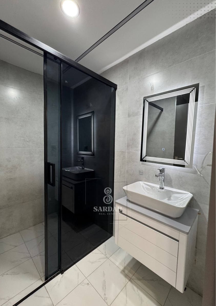 ثلاث غرف و صالة #للایجار 
مساحة 173 متر ، مطبخ معزول 
طابق 3 
مجمع سكنی لایف تاورز 
اربیل ، مربع ذهبی ، مقابل امبایر 
السعر $900

) ***********

#عقارات #اربيل #عقارات #موصل #عقارات #انبار #عقارات #البصرة #عقارات #كركوك #عقارات #ديالي #عقارات #فلوجة #عقارات #تكريت #عقارات #سامرا #هفالان #فرمانبران #لاوان_ستي #كلوبال_ستي #حي_قربو #اشتي_فيلج
