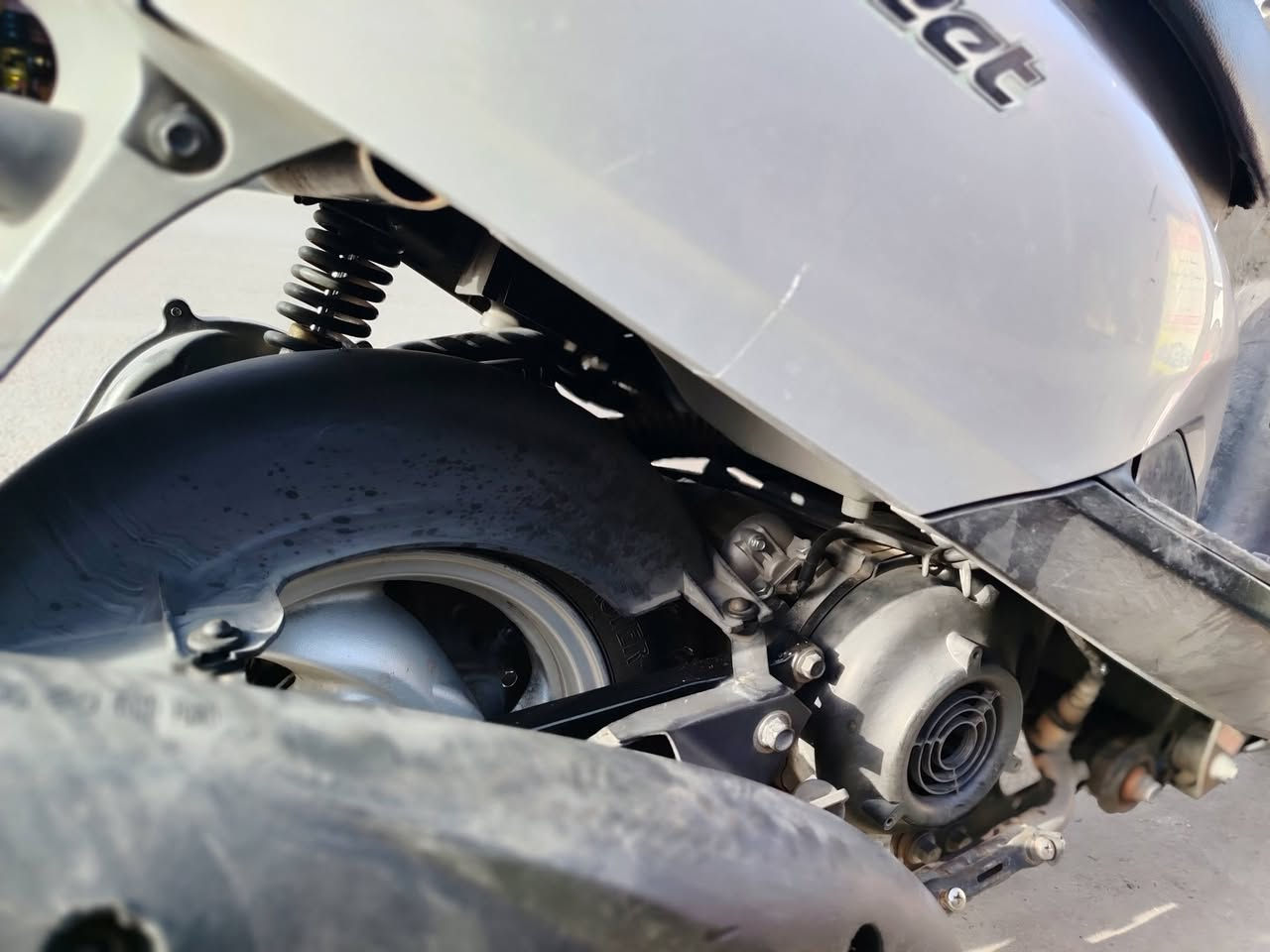 الدراجه مقفوله كفاله عامه بس الشراي يراسل ***********
