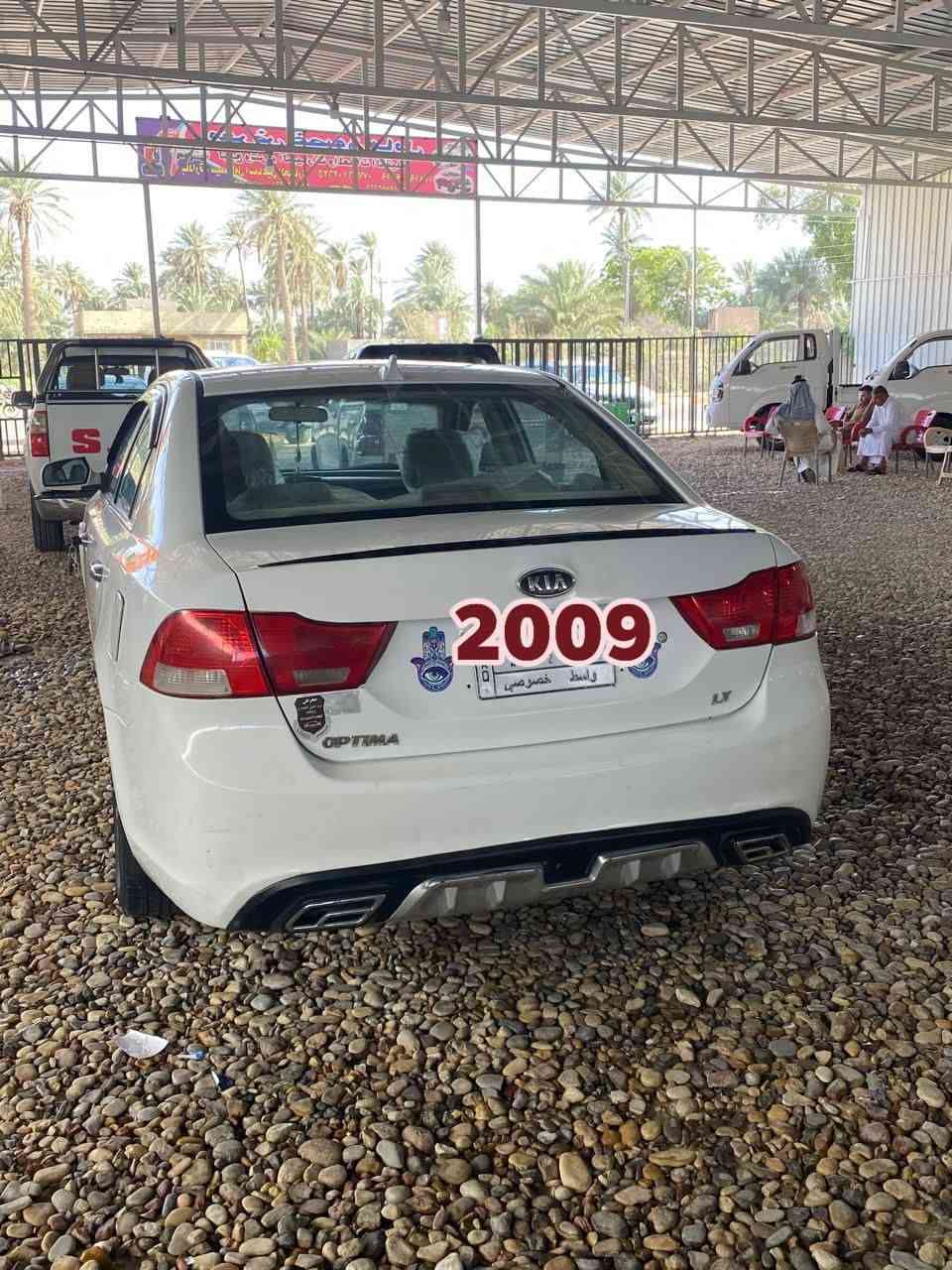 السلام عليكم للبيع كيا اوبتيما موديل 2009 رقم واسط خليجي سنويه لل28 سياره جاهزه من كلشي بيه فقط رشه بالباب الخلفي والهلالات فقط ***********///*********** العنوان بابل الشوملي السعر 114 مع المجال
