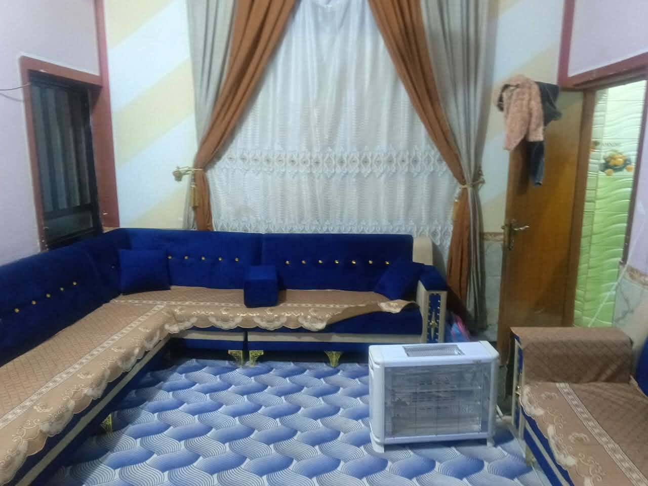 امتلك منزل احلامك 🏡🏠..  
بيت زراعي للبيت..  200م
ع شارع تبليط قريب ع الطابو كلش بيت مرتب.. 
بناء طابوگ.. كونكريت
المكان خنيطله.. 
البيت طابقين بناء حديث متعوب عليه.. 
الاستفسار اكثر خاص او ***********
