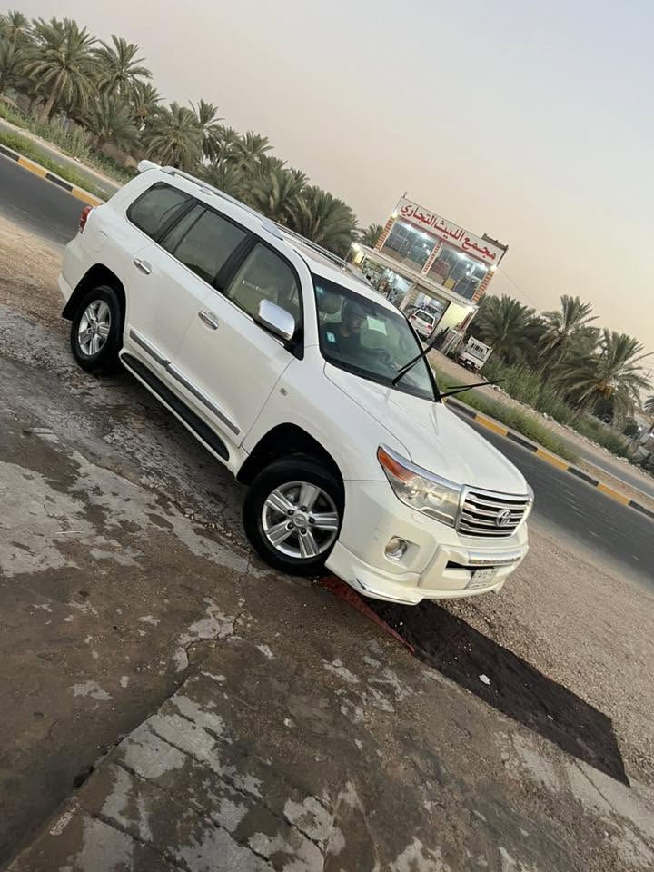 لاندكروز 2008كفاله عدا تبديل دعميات ٢
ماشيه ٢٠٠ فول موصفات تخم تاير حدديه مكينه كير 
سياره جديده        ***********
