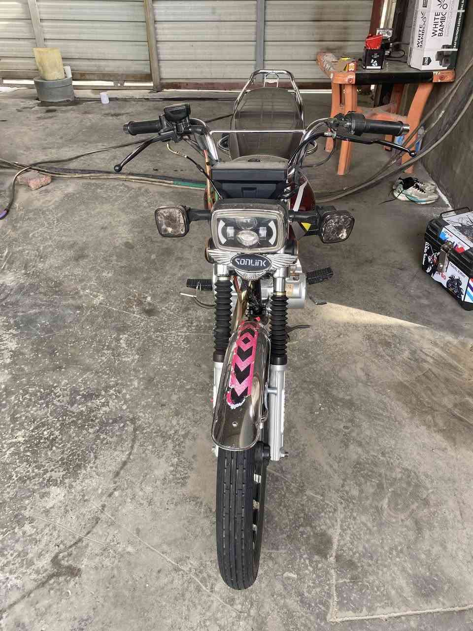 سلام عليكم دراجه جديده أبيع ومراوس ماكس عدله حسب القناعه ستفسار اكثر خاص وهذا رقمي (***********)
