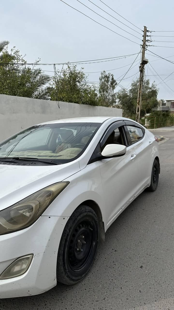 النترا خليجي ٢٠١٢
محرك دوش ١٦٠٠
بيها قطعتين وحافه الجاملغ
و هاي الخسفه بالبنيد بالصورة
باقي التفاصيل اتصل على الرقم اني مكلف بالنشر ماعرف شي عن السيارة
مكانها محمودية
0776 696 1320
0750 547 8148
