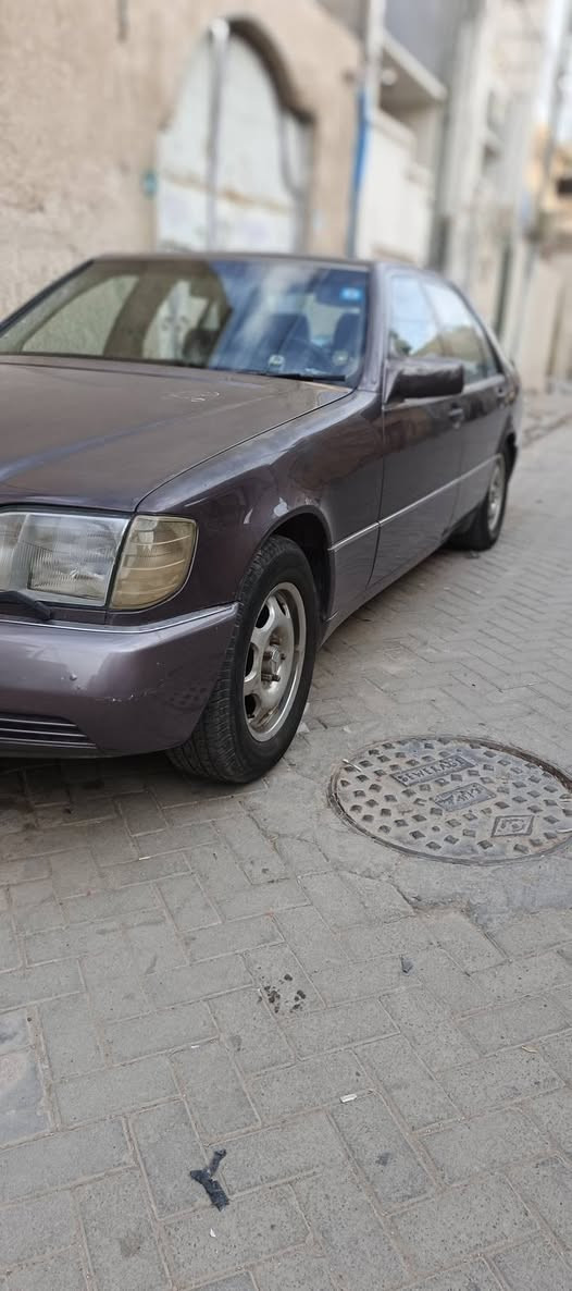 سلام عليكم مارسدس شبح👻 600SEL
موديل 1993 
تخم تايرات جدد
محرك وكير بطه 
تبريد شغال 
وترايك وين ميعجبك 
رقم مميز بسمي تحويل ثاني يوم 
السعر 76 وبيها مجال للشراي 
رقم ***********
العنوان بغداد مدينه الصدر
