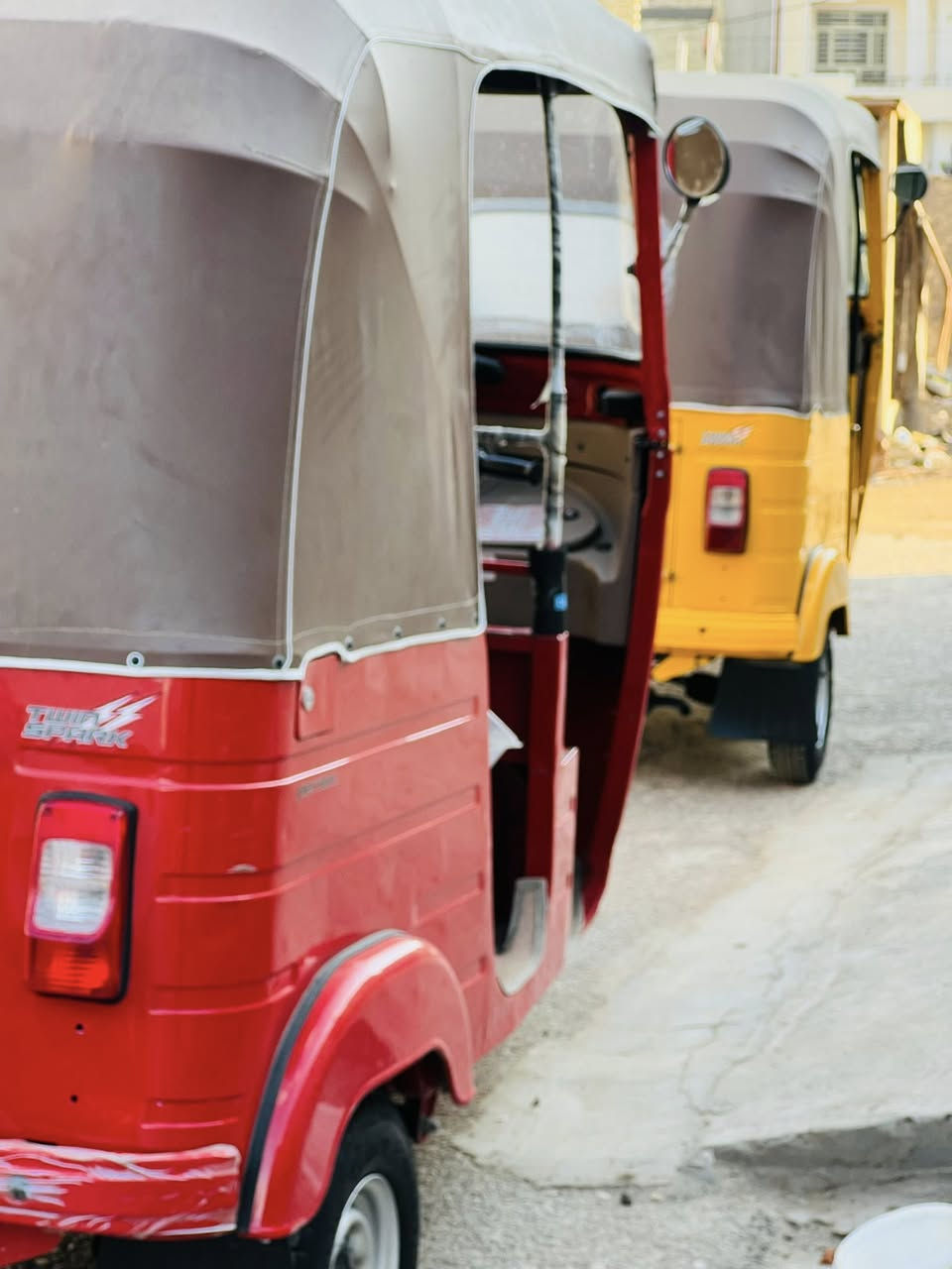 تكاتك العداد٢))الحمره ١٨))الصفره١٩))ثنينهن كفاله عامه بس دوسات ))***********
