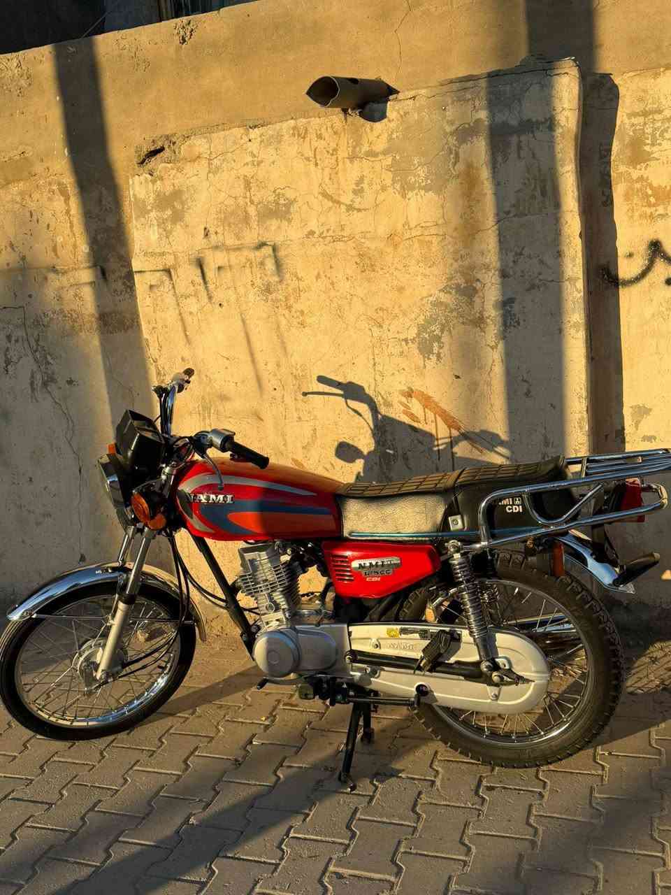 السلام عليكم شباب دراجة ناما للبيع نضافة فول موديل 2023 ماتعرف بيها لا تكسر بسعرها مكاني الرميثه رقم الهاتف ‏‪***********‬‏
