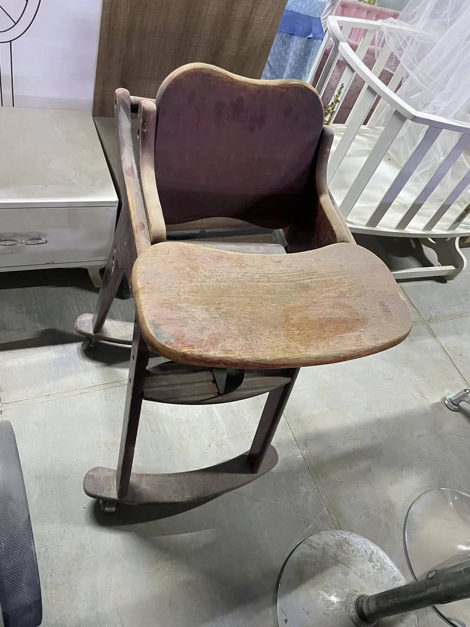 عنوانه شارع الناحية قرب ساحة  البضاعه كوله باله مستخدم ؟ ***********
