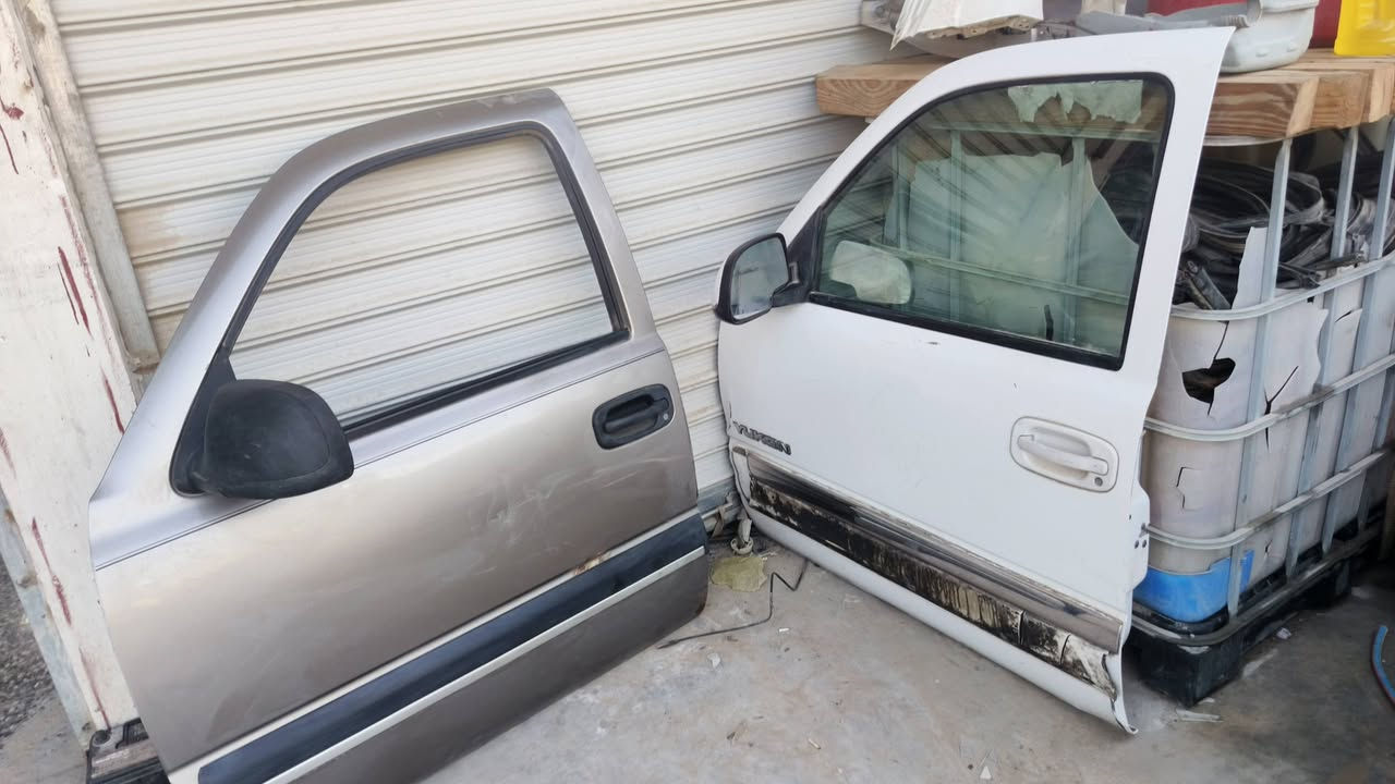 السلام عليكم متوفر قطع غيار بانواعها كل مايخص، تاهو، جمسي، يوكان، سوبربان متوفر واتساب الرقم ***********
