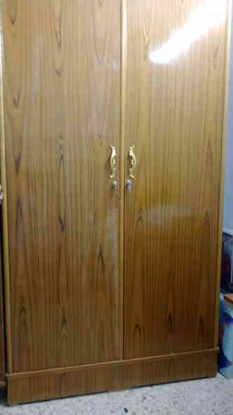 السلام عليكم غراض منزل للبيع 

كاونتر قطعتين خارج ام دي اف خشب ثقيل داخل اللمنيوم سعر الكاونتر 550 الف بي مجال 

جرباية نفر واحد تفصال مو جاهز ثقيل سعر الجرباية مع دوشك 200 الف 

كنتور بابتين تفصال ثقيل درجة اولى سعر الكنتور 200 الف 

النضافه كدامكم ب صور جدد 
العنوان : بغداد الامين الثانية 

‭0772 866 2608‬
