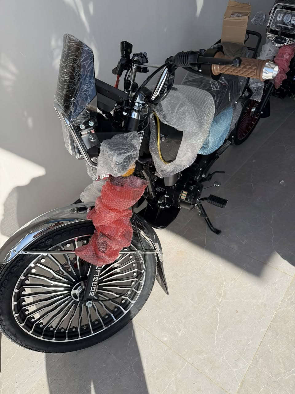 دراجات السيفان الموديل 2026 الزيرو الزيرو المحرك العملاق حجم 200 الفول فول مواصفات بصمات عدد 2 ضاغط 
السعر مليون 50 الف / ديالى / الخالص/ قريه ابو تمر /
***********
