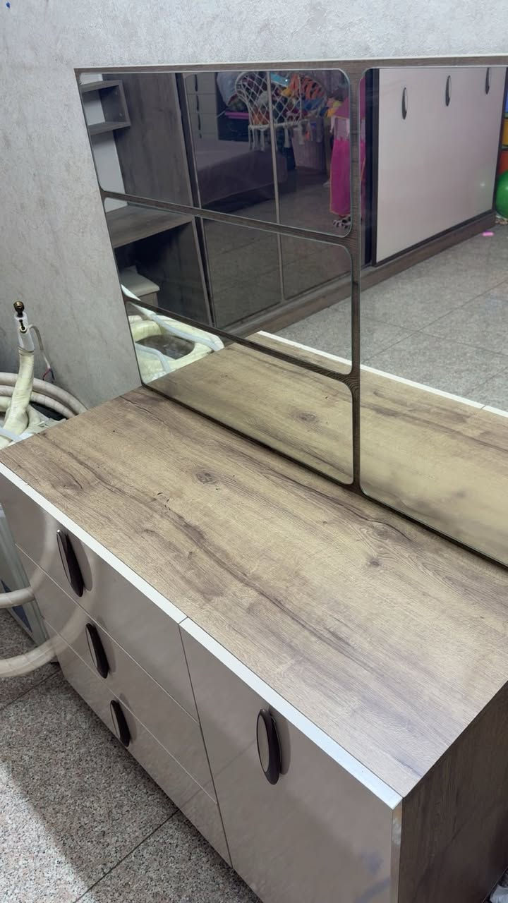 غرفة نوم للبيع ٦ قطع


**إذا كنت صاحب هذا الإعلان وتريد حذفه لأي سبب، رجاءا أرسل رسالة إلى الدعم الفني**