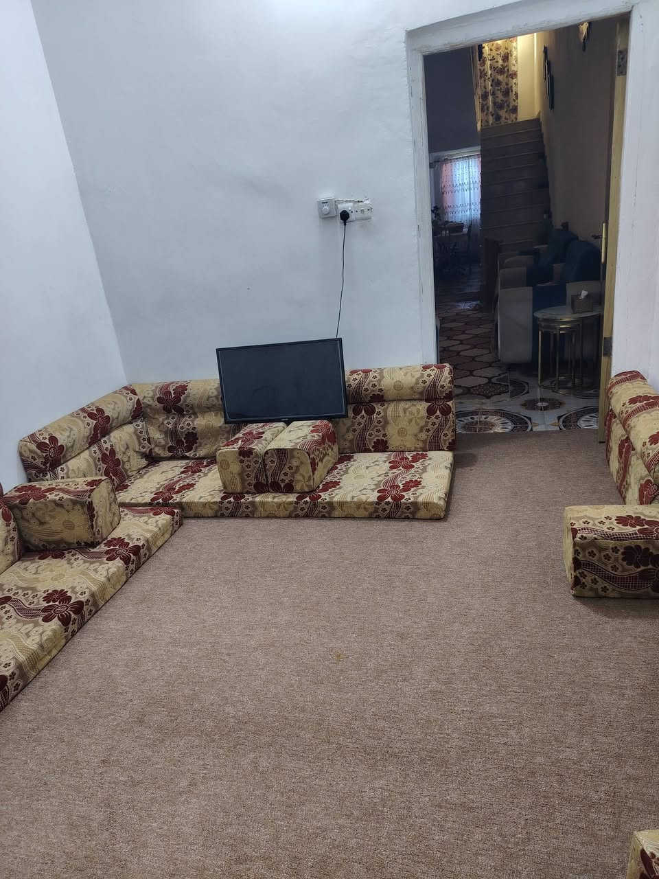 بيت للبيع طابو صرف 150م طابقين طارمة واستقبال ومطبخ وغرف نوم 3  وصالتين
الاسكان الصناعي السعر 105وبي مجال ***********  واتساب
