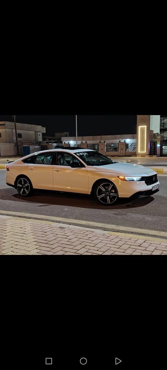 السلام عليكم
مرخصة مدير الكروب المحترم 
🟥 متوفر هوندا اكورد هايبرد موديل 24 فئة سبورت بدون ايرباكات لون ابيض صدفي كلش حلوه سياره مناقصها كلشي كامل مرقم ومصلح وجاهز كامل مرقم بغداد ماشيه 26 الف مايل 
ضررها ربع البنيد ونفسه مصبوغ وأثر شخط بلعراق بدعاميه الخلفيه وجاملغ الخلفي اليمين وتكمه وصارت رش فقط بدون لامعجون ولاشي 
شرط الفحص وين ميعجب المشتري كما موضح بالصور داخل المنشور حتى السونار
السعر  بلاش /// 194 وبيها مجال شويه 
 للاستفسار الاتصال على الرقم/
 مكان السياره/فلوجه
*********** اتصال 
*********** واتساب
