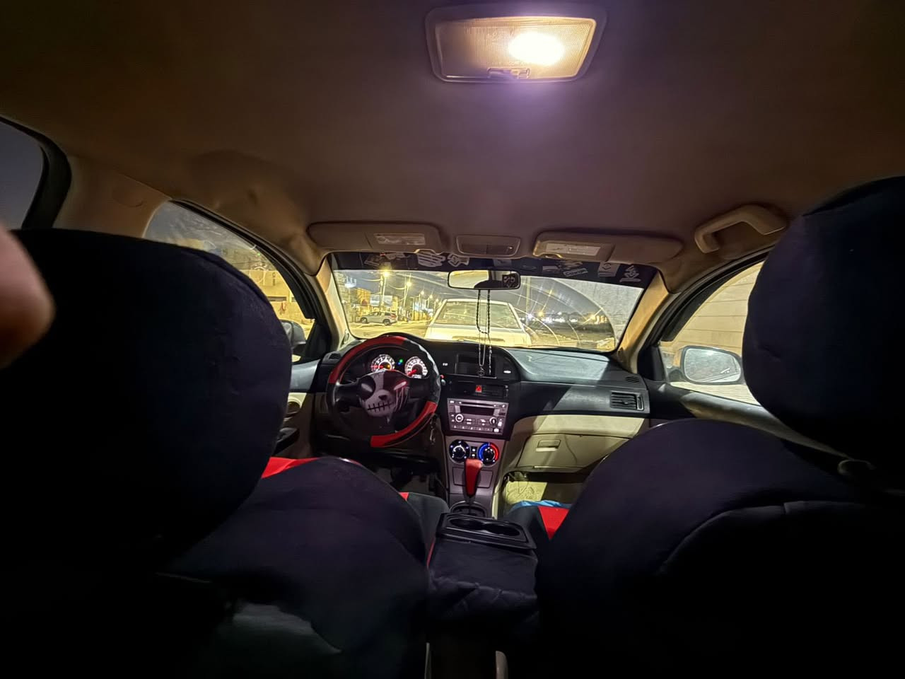 السلام عليكم شباب اقرو المنشور كامل قبل لتجي وتراسل  

سيارة گريت ول فولكس c30 
لون صدفي 
موديل 2012 
  رقم بابل 
اشارت بالمري 
وتحكم بالمري وبالايتات من الداخل 
ريموت سنتر لوك جديد
 تحويل وغرامات وعيب شرعي بكفالتي 
مكينة 1600
ادامة كاملة بلكات ومجاول ونوزلات جديدات  
دوشمة جديدة 
 كهربائيات كاملة بس بقت كم كلوب يحتاجلة تبديل
منضومة تبريد المحرك خير من الله  
تايرات اكثر من نص عمر 
باتري جديد 
صدر امامي كامل جديد 
عبوة وطوافة جديد 
ادامة لكل حساسات المحرك والسيارة بصورة عامة تنضيف وتبديل 
بور ستيرن ادامة جديدة 
التبريد اكو مشكلة بالاصبع مال الكمبريسر وكلشي تمام 
 البريك سويتلة ادامة تبديل  بقة بس يتنفس وبريكها خير من الله 
بيها خياسات بسيطة  
يرادلها تبديل لماطور الجام ولقاعدة الباب مال الصدر لان ميفتح 
وكل الشغلات ذني سهلات بس بسبب الالتزامات ودوامي من الصبح لليل ف مالحك اسويهن 
سيارة خير من الله ومكفيتني ومشيتني وابد موگفتني بشارع اروح واجي بيها للدوام 
ماشية 200 الف حقيقي وقابل للزيادة 
السعر 36وبيها مجال بسيط واني بخدمتكم 
العنوان واسط /الكوت /داموك
للاستفسار  ع الرقم او الواتساب  كل الوقت موجود ع الفيس بوك 
***********
