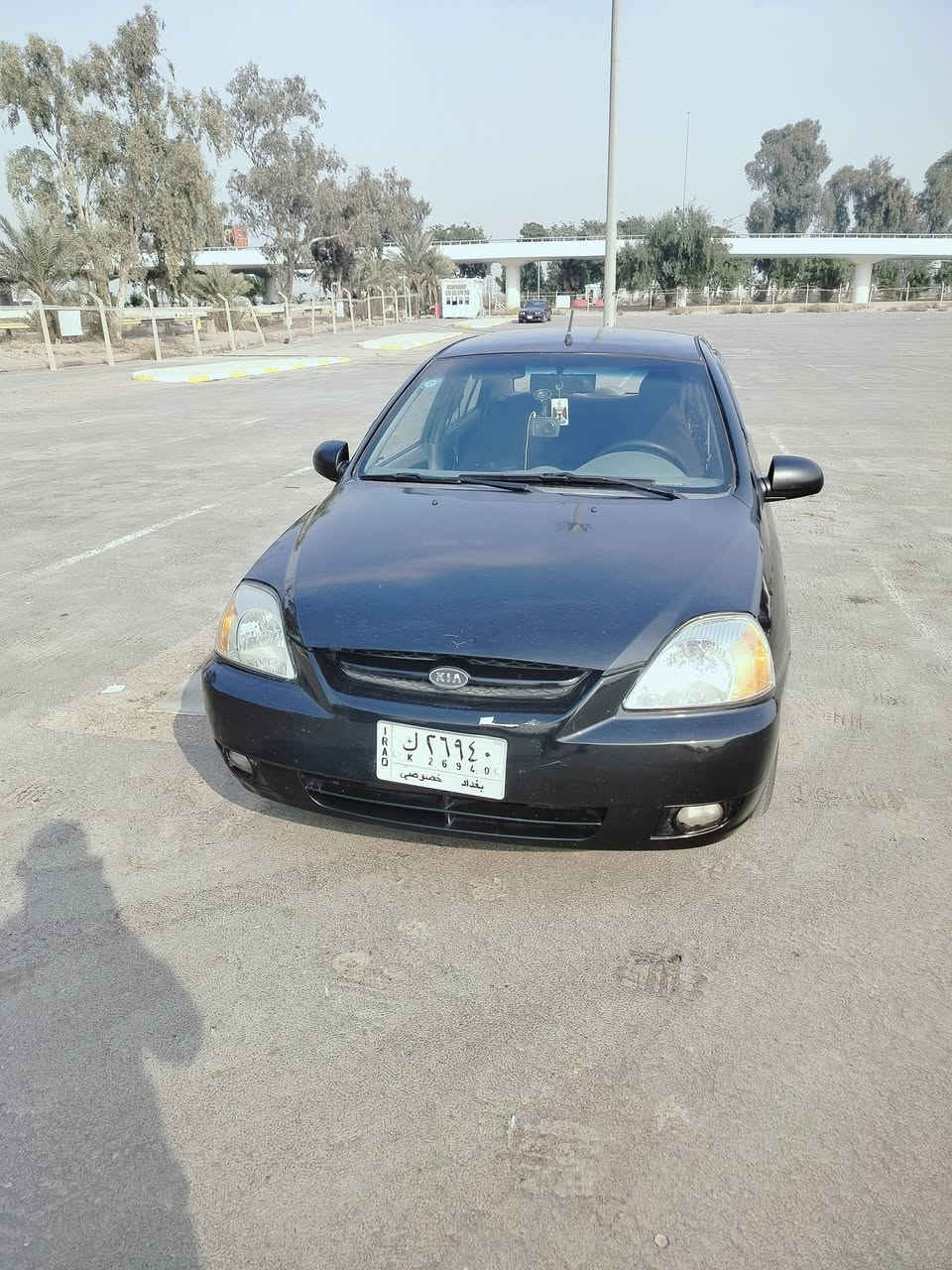 سلام عليكم
كيا ريو موديل 2003 وارد امريكي كير عادي مكينه وكير وتبريد كفاله ادامه كامله تخم تاير باتري كله جديد 

حادثها باب وجاملغ خلفي مصبوغه عام فرن حراري 

نواقصها مشط ستيرن ينضح دهن ويده باب مكسوره وحساس كيلو متر يشكل شادلها شاشه كامره دوشمه ارضيه جلد ودشمه كشنات شادلها ريمونت تفتيح وقفل جنطه على ريموت سياره جاهزه مكينه 1600
بيع او مراوس بسياره حديثه 

سعر 46 وبيها مجال 

مكانها بغداد حي العامل 

رقم الهاتف ***********
