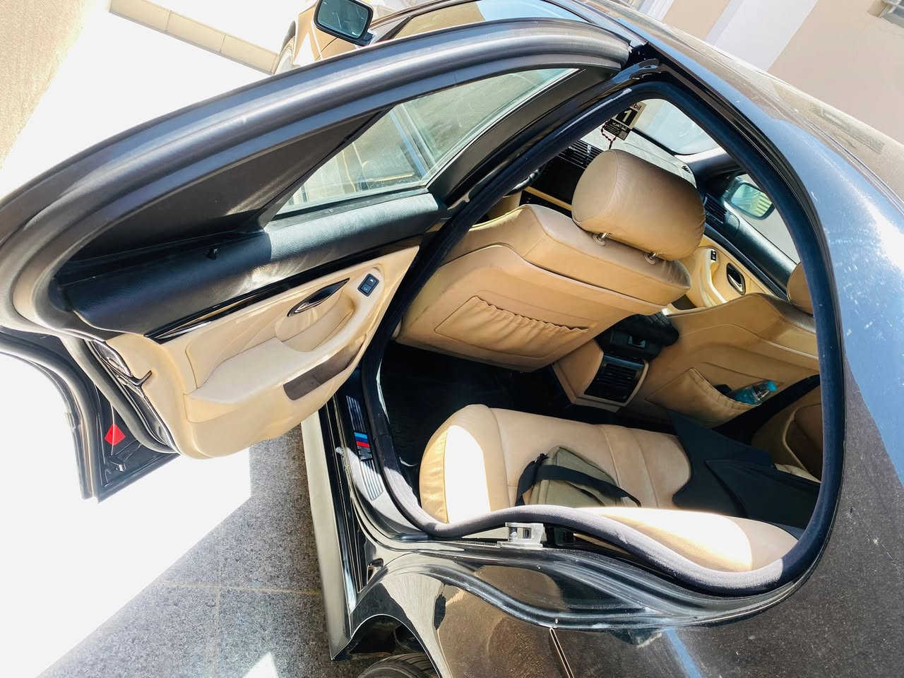 E39 V8 540
للبيع موديل 1998 اصل 
نظيفة بدون حادث باسمي رقمها بغداد مكانها بصرة مدينة النرجس 
السعر ٨٧
للتواصل رقم الهاتف 
***********
