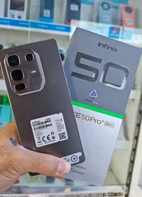 Infinix note 50 pro plus 5G نظافة فول مع صحة بطارية 100%  مع ملحقات كا...
