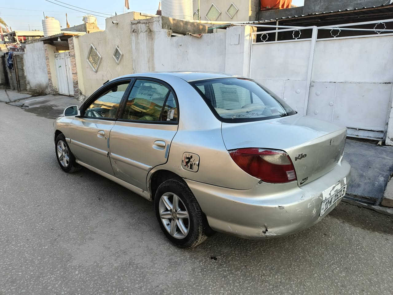 السلام عليكم كيا ريو موديل 2001 رقم بغداد سعر 35 وبيها مجال35////***********
