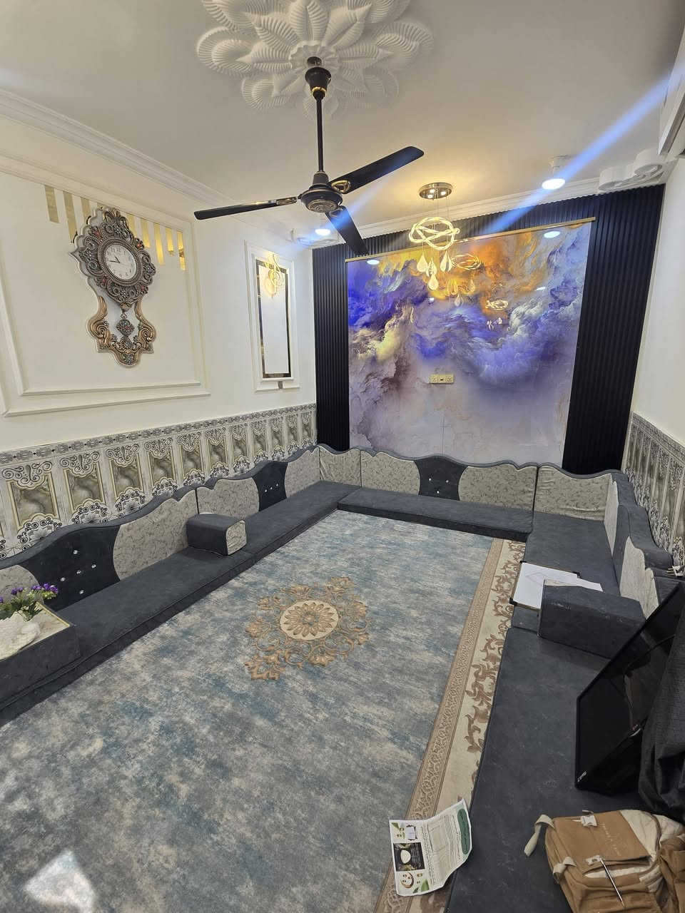 بيت  مساحة ١٠٠م خلفي زراعي للبيع
بيه وصل تطويب
البناء درجه ممتازه
العنوان خلف الروف قرب بيت النائب دواود العيدان
السعر ٤٨ وبيه مجال
الاتصال على الرقم فقط اتصال ***********
